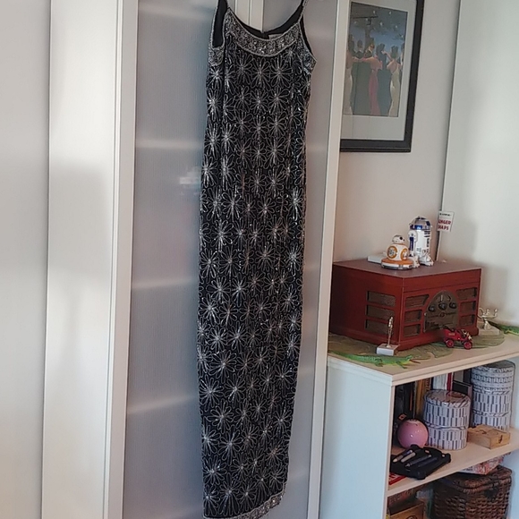 Hand sewn beaded evening gown - Picture 1 of 4